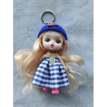 Breloczek laleczka LOVE – niebieska sukienka, 14 cm